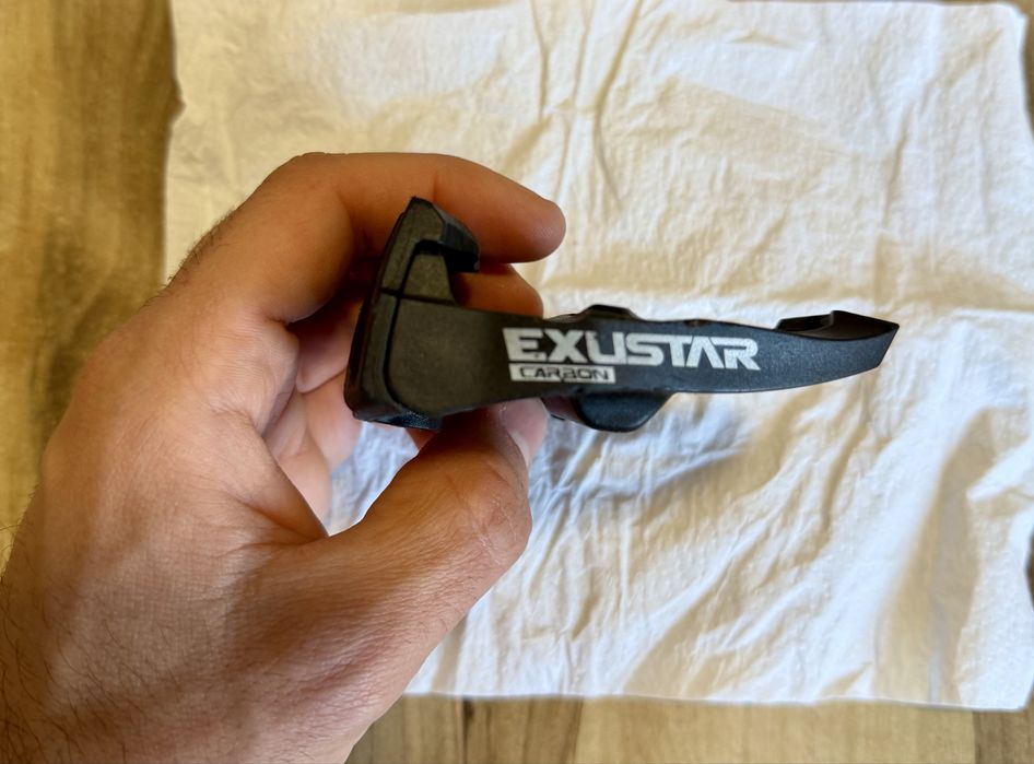 Pedais Carbono EXUSTAR E-PR2CK-3