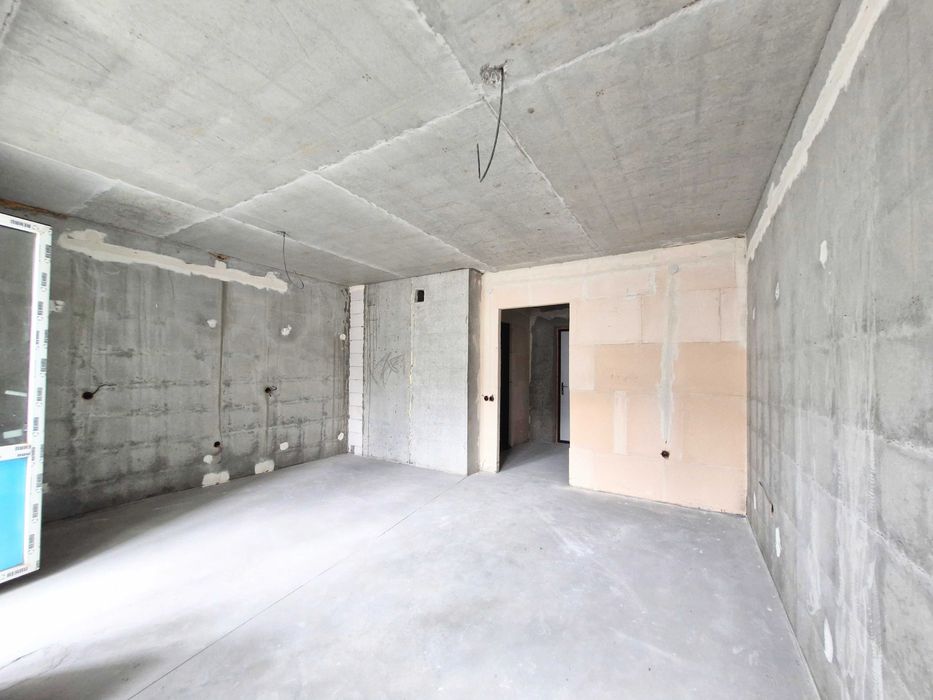 Продам 1к біля озера майже в Києві метро поруч ЖК на Озерній Новосілки