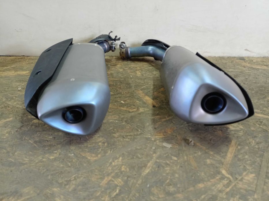 Yamaha R1 RN22 wydech wydechy prawy lewy oryginał kompletne demontaż