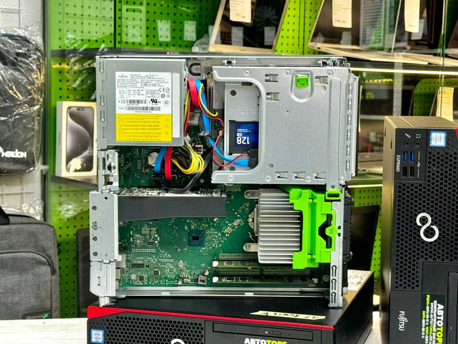 Недорогі надійні пк / Можна пограти / Fujitsu Esprimo D556 / Магазин