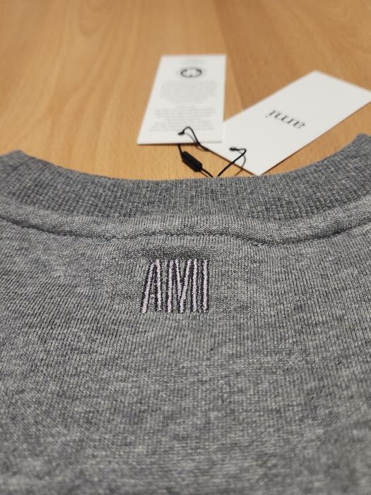 szara bluza crewneck AMI PARIS