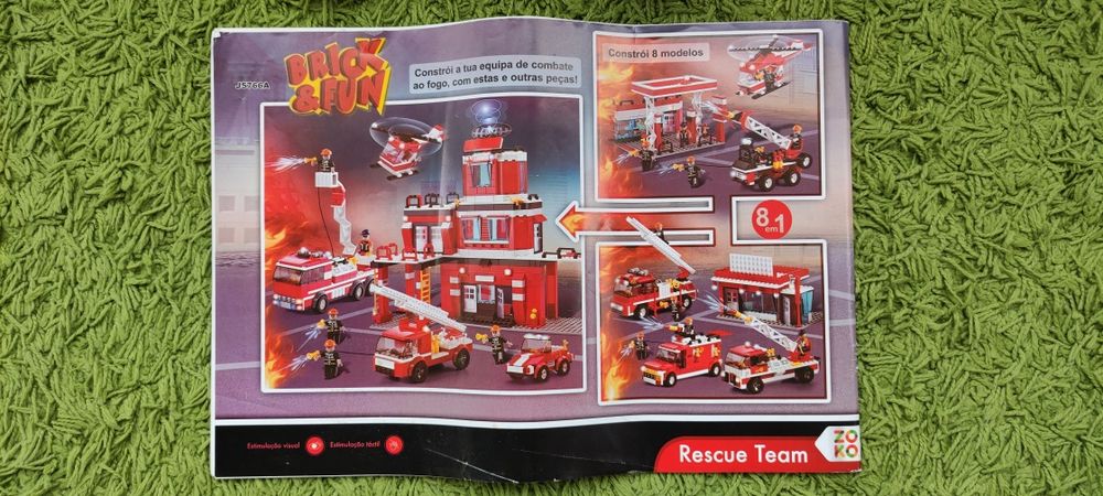 Lego dos bombeiros e lote várias peças