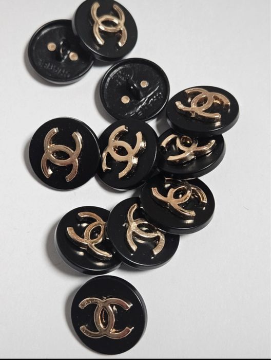 Guziki czarne cc duże