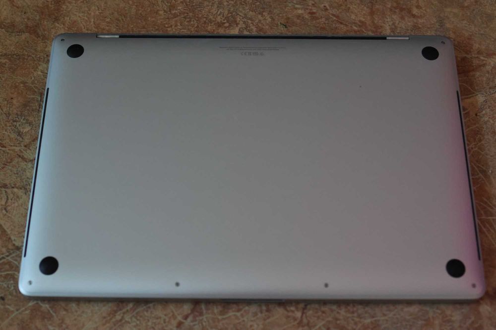 MacBook Pro 16" 2019 | 1 TB SSD| i9 2.3GHz | 16 GB | 361 цикла батареи!