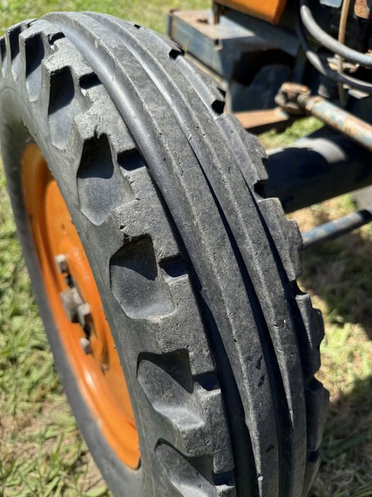 Kubota L225 com matrícula 3.900€