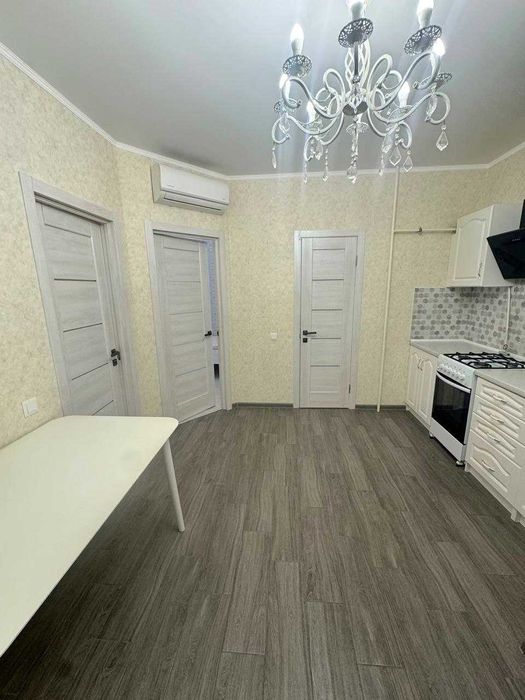 Продам 2 комн.квартиру с ремонтом в новом ЖК на Сахарова. Программы