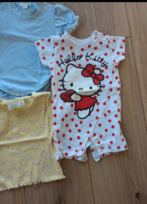 Wielopak Body z krótkim rękawem rozmiar 62 dla dziewczynki Helen DKNY