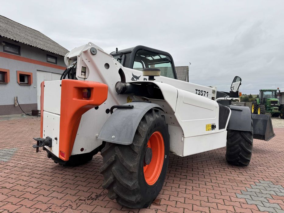 BobCat T3571 w bardzo dorym stanie
