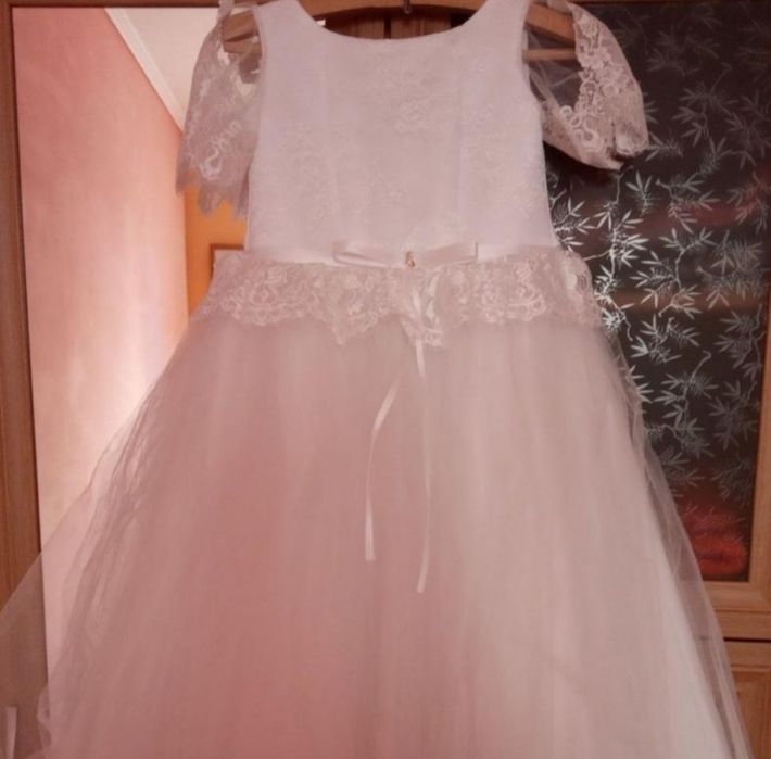 Сукня (плаття) для першого причастя