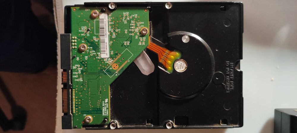 Disco 2TB WD com Caixa externa substituível USB 3.2 e Cristaldiskinfo.