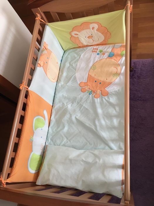 Berço com tudo o que esta na fotografia incluido