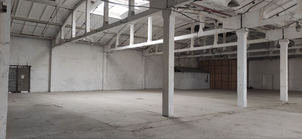 Здається в оренду складське та офісне приміщення - 1500м²!