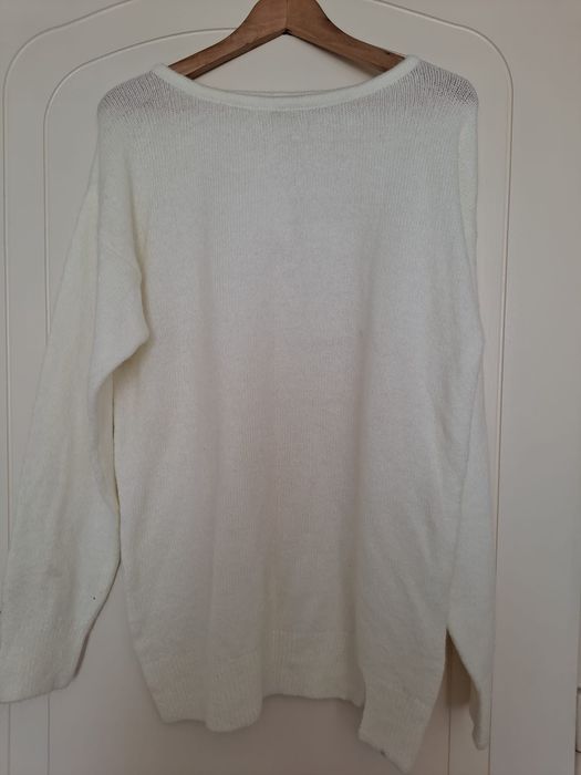 Sweter biały do 130 biust