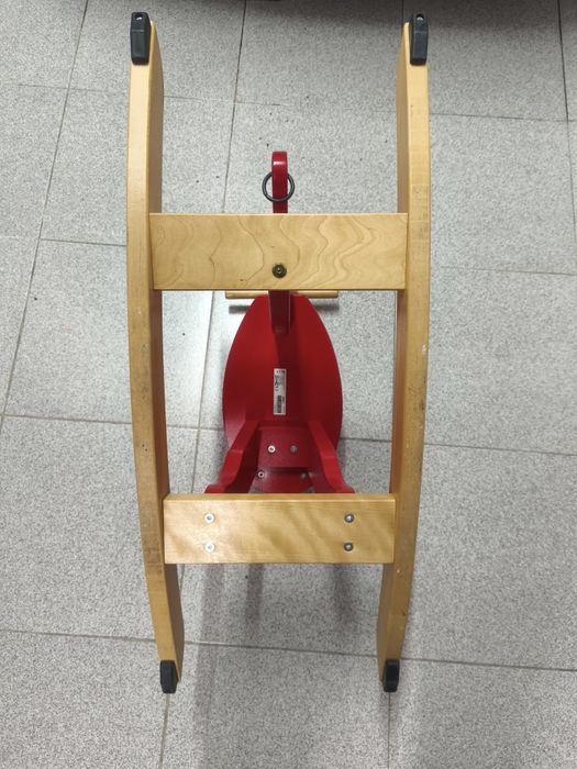 Cavalinho / baloiço criança IKEA 
EKORRE
Alce-baloiço, verm/hévea
EKOR