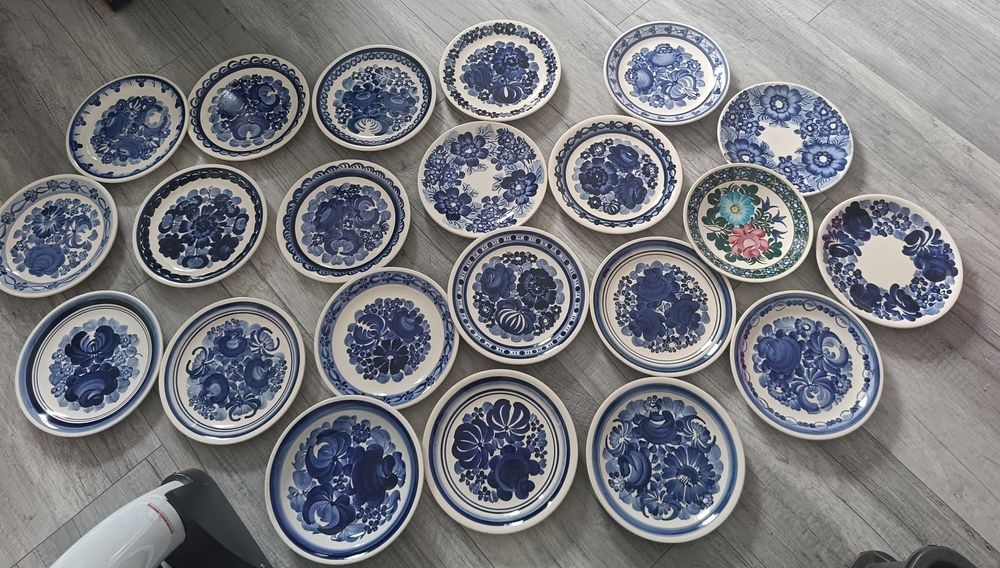 Fajans talerze ręcznie malowane