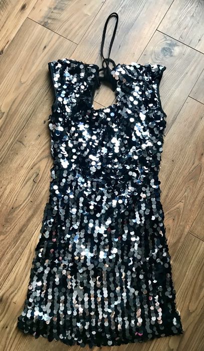 Sexy sukienka gole plecy Andrzejki Sylwester