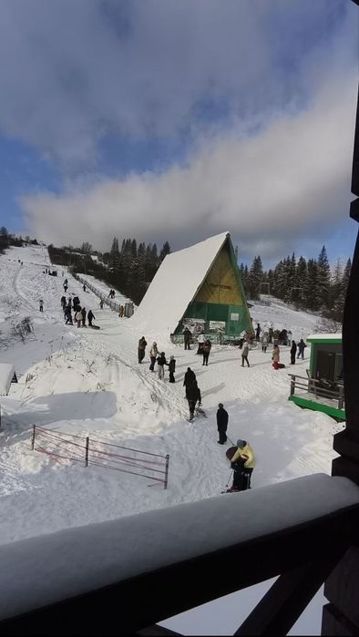 Оренда котедж покімнатно  Славсько без господаря до 17осіб