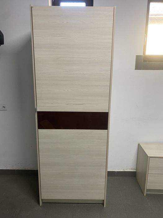 Szafa i komoda jasna, stan bardzo dobry