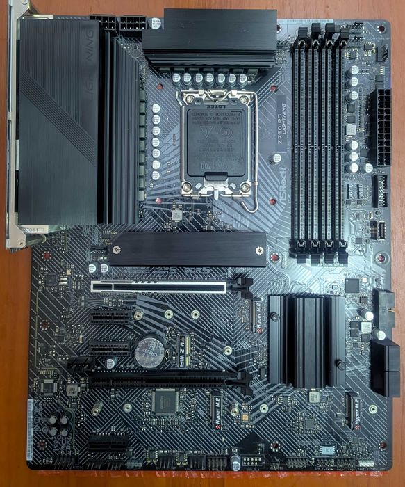 Материнська плата Asrock Z790 PG Lightning DDR5 s1700
