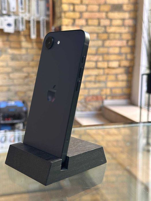 iPhone 16e 128GB Black | Гарантія | Магазин