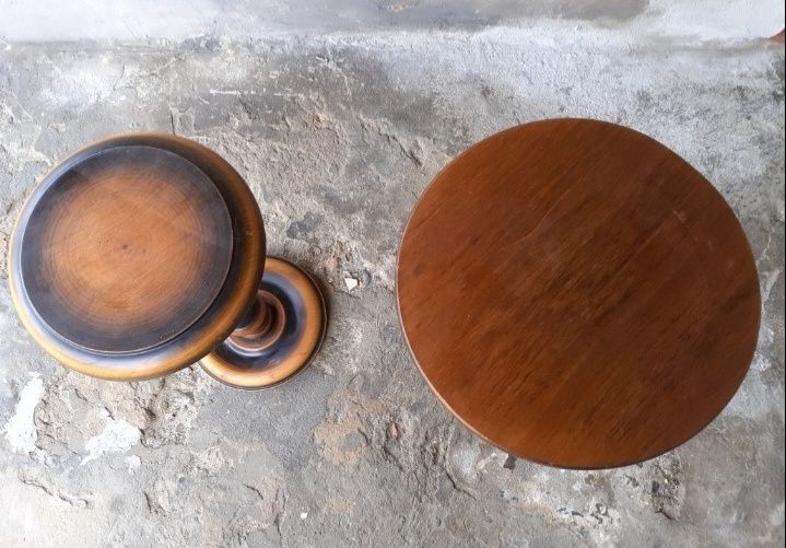 Mesas de apoio novas