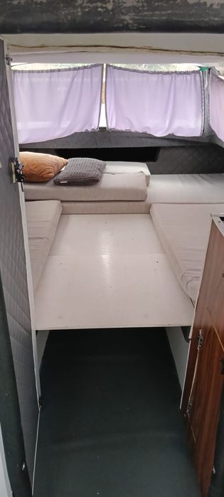 Łódź kabinowa z przyczepą zarejestrowaną