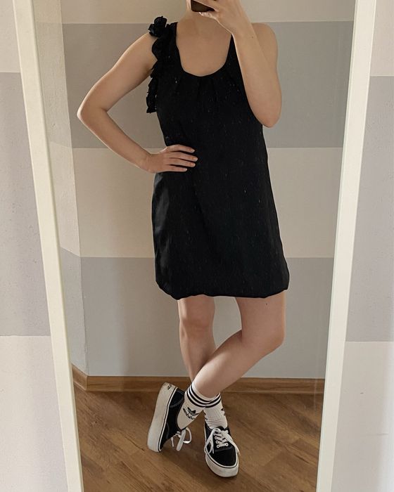 Włoska mała czarna sukienka bombka elegancka mini S Made in Italy