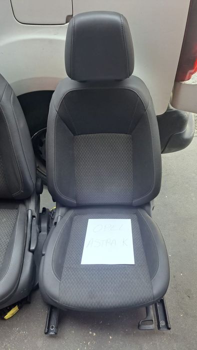 OPEL ASTRA K BANCOS FRENTE