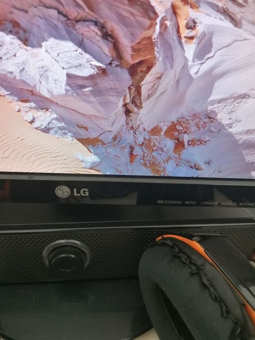 PC Monitors64730304822275120