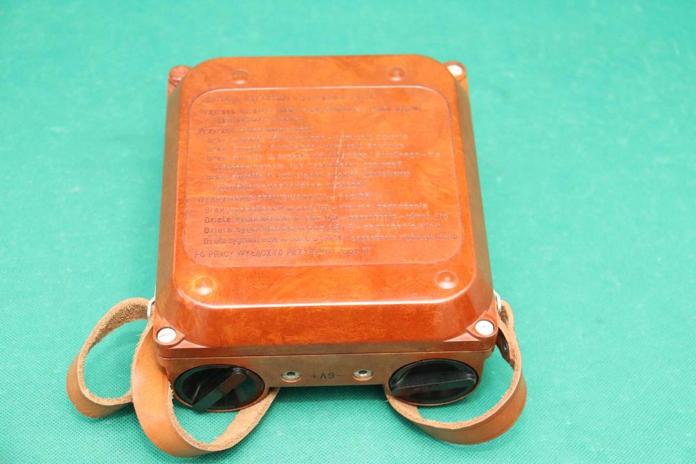 Wojskowy miernik promieniowania RS-70