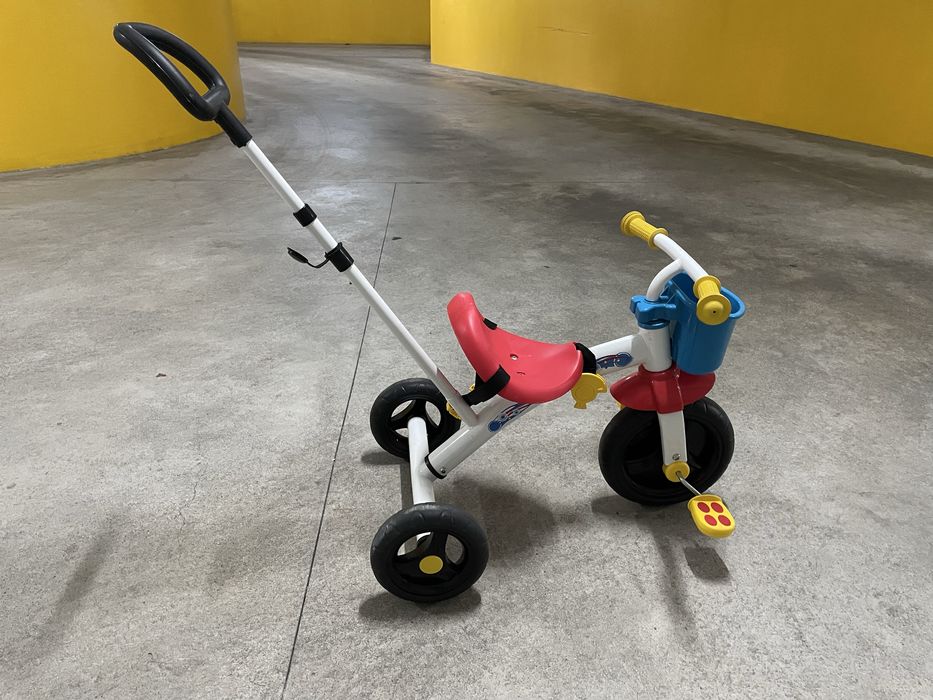 Triciclo Infantil com Guiador de Empurrar – Como Novo