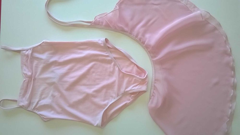 Maillot, saia, perneiras de ballet 10 anos decatlhon