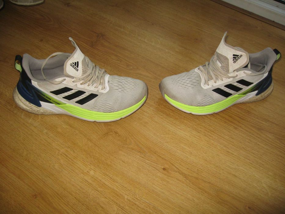 Кросівки  чоловічі Adidas , розмір 41,5
