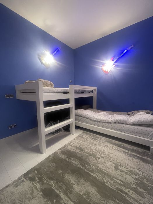 Продам кровати для спальни одноместные