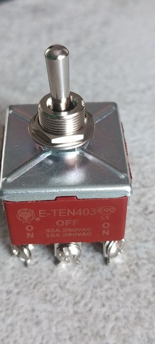 Переключатель трёхпозиционный