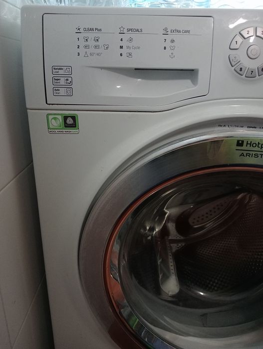 Máquina  lavar roupa  Hotpoint Ariston Mod. FMD 923.  Negociavel
