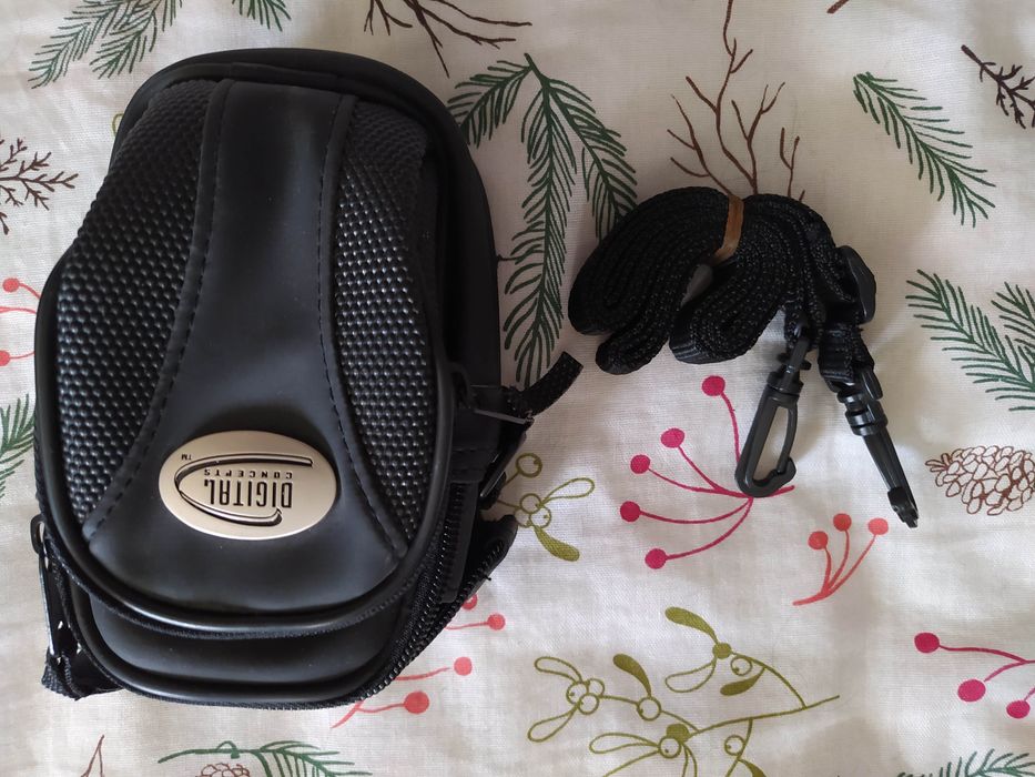 Nowa torebka \ pokrowiec na aparat kompaktowy