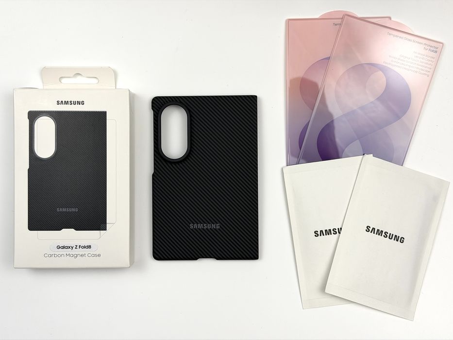 Карбоновий чохол Carbon Magnet Case Samsung Fold 8 (MagSafe) + скло