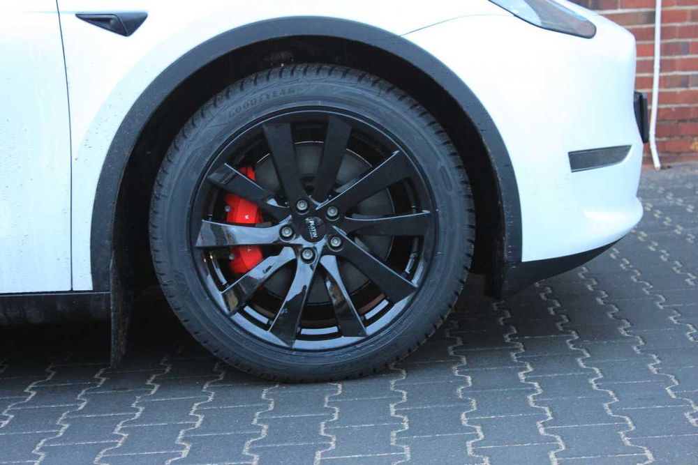 TESLA Y Nowa 2025r KOŁA ZIMOWE Czarne + Vredestein Pro+ Winter NOWOŚĆ