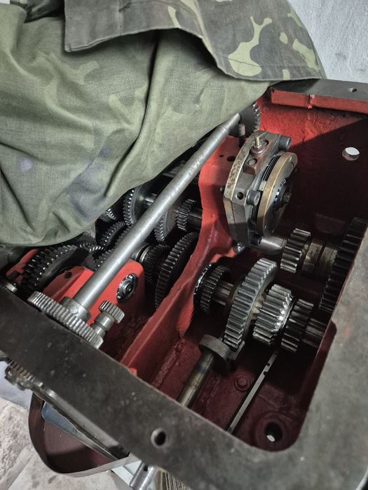 Токарний станок 1м61