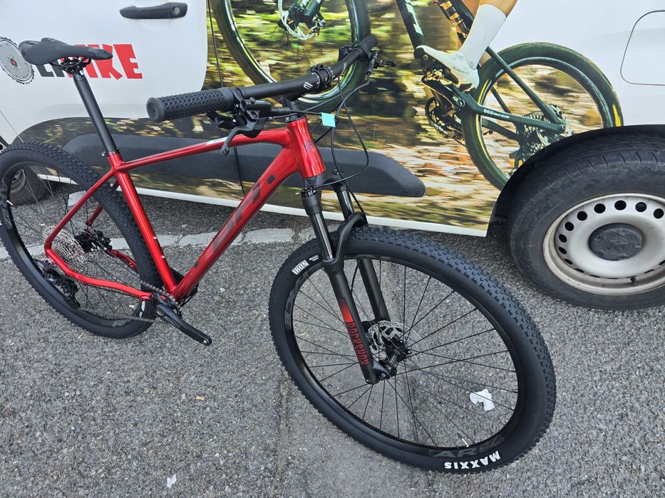 Bh 39 12x1v com rock shox a ar