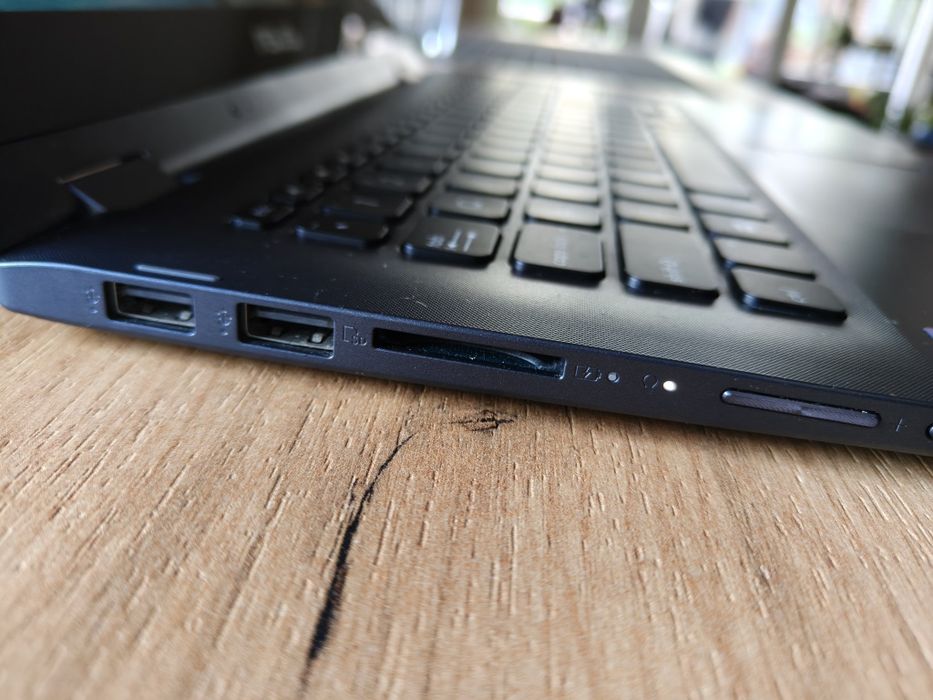 Asus VivoBook Flip x360 14' FHD i3 8gb 512SSD