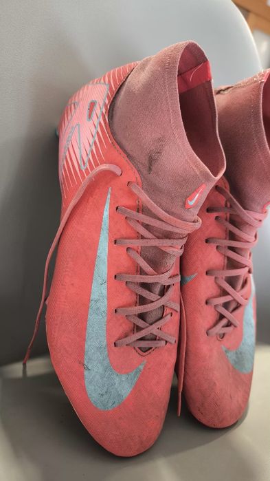 Chuteira Nike Skin