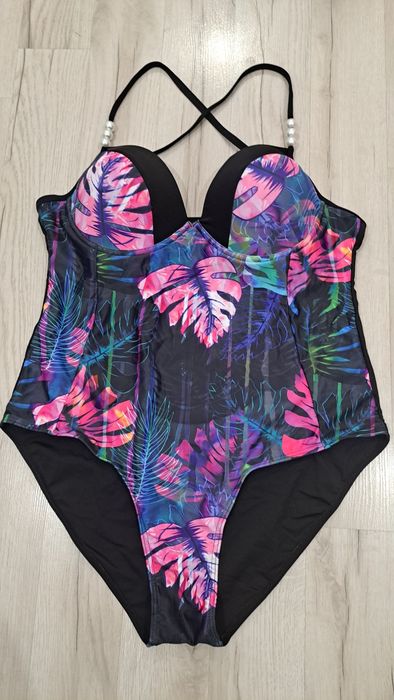 Strój kąpielowy jednocześciowy