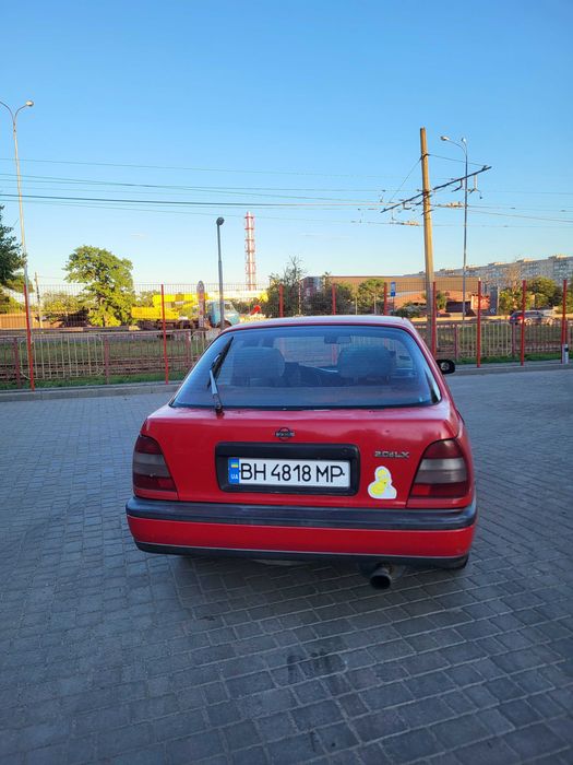 Продам  Нісан...