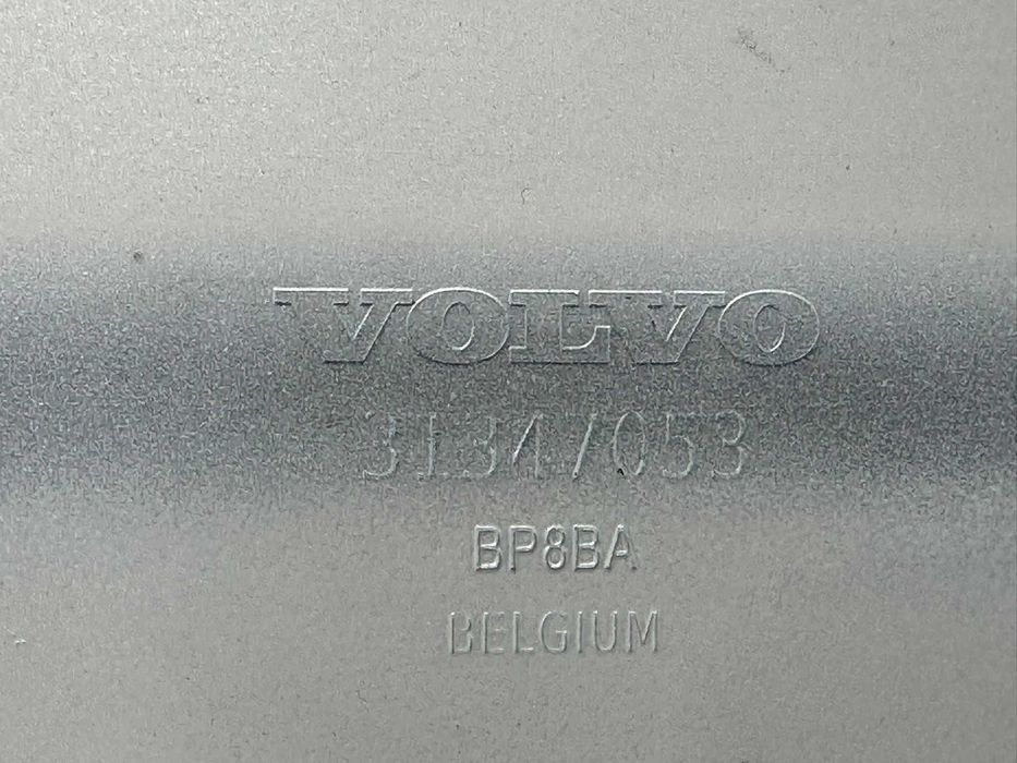 Alieron traseiro Volvo V40 (2016)
