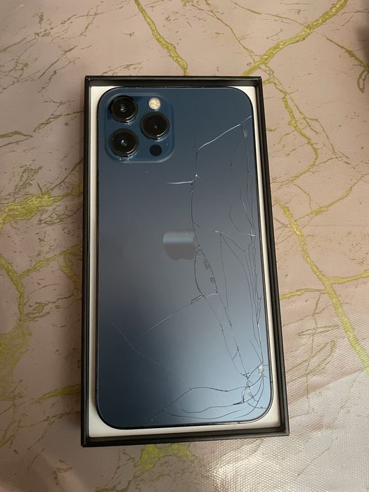 Продам iphone 12 pro max 256gb
