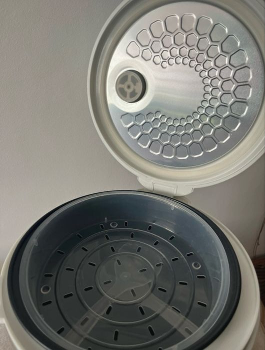 Robot de cozinha tipo Bimby - A estrear