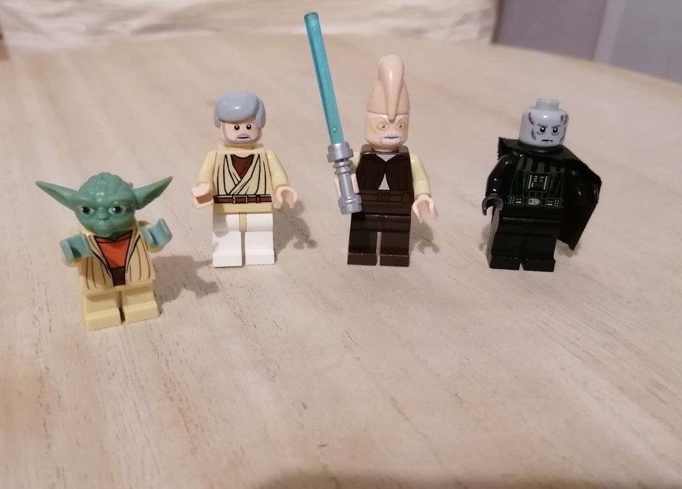 Figurki Lego Star Wars 4 x unikatowe figurki.