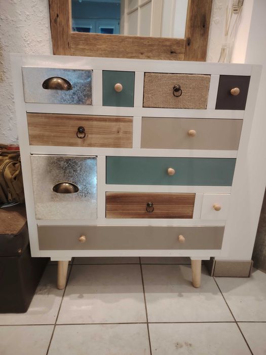 Śliczna komoda do przedpokoju